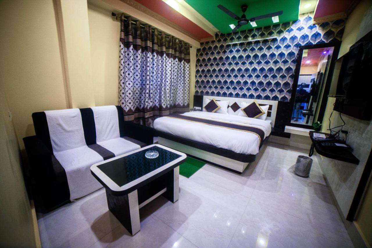 Tirupati Lodge Njp Siliguri Dış mekan fotoğraf
