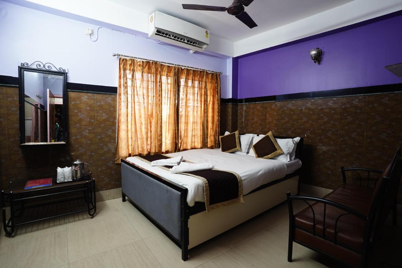 Tirupati Lodge Njp Siliguri Dış mekan fotoğraf