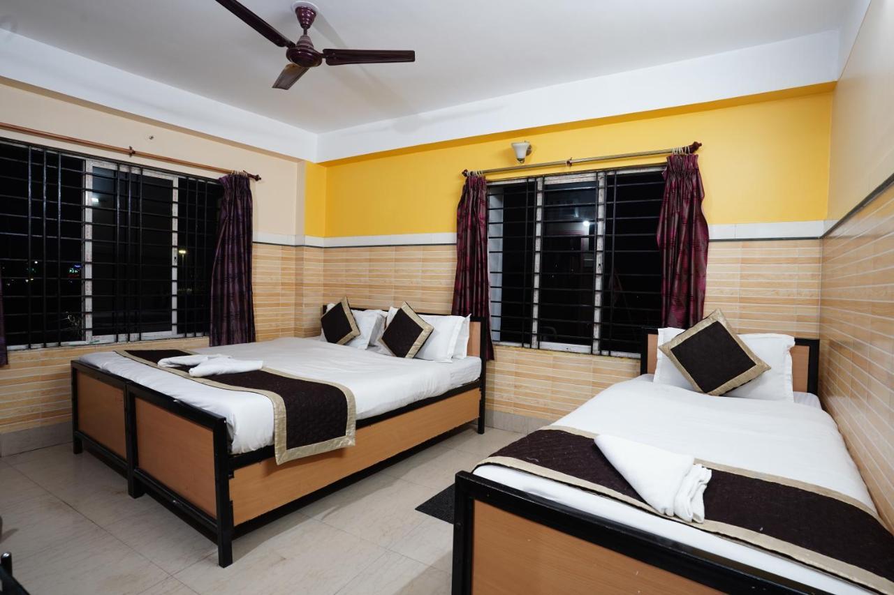 Tirupati Lodge Njp Siliguri Dış mekan fotoğraf