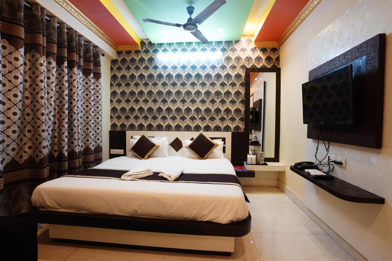 Tirupati Lodge Njp Siliguri Dış mekan fotoğraf