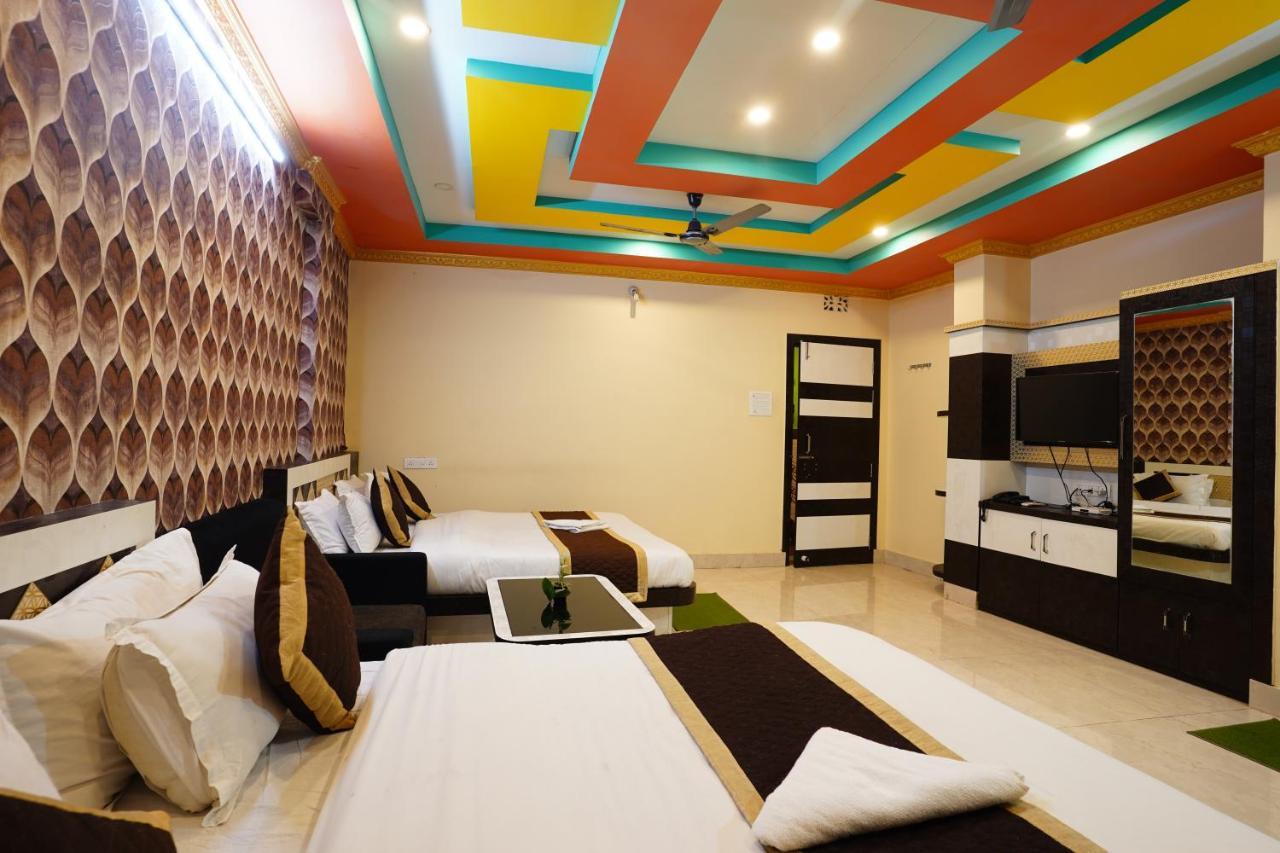 Tirupati Lodge Njp Siliguri Dış mekan fotoğraf