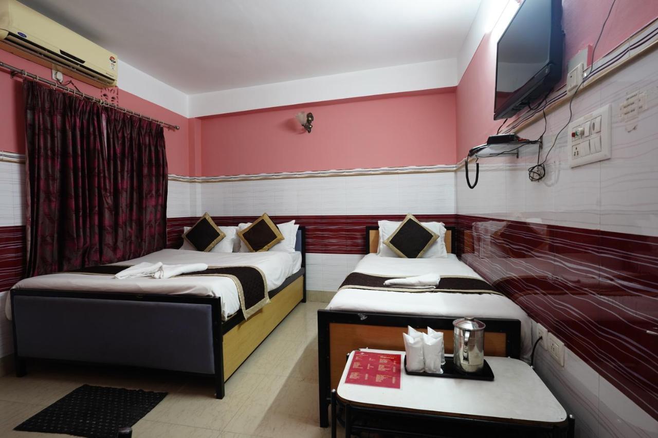 Tirupati Lodge Njp Siliguri Dış mekan fotoğraf
