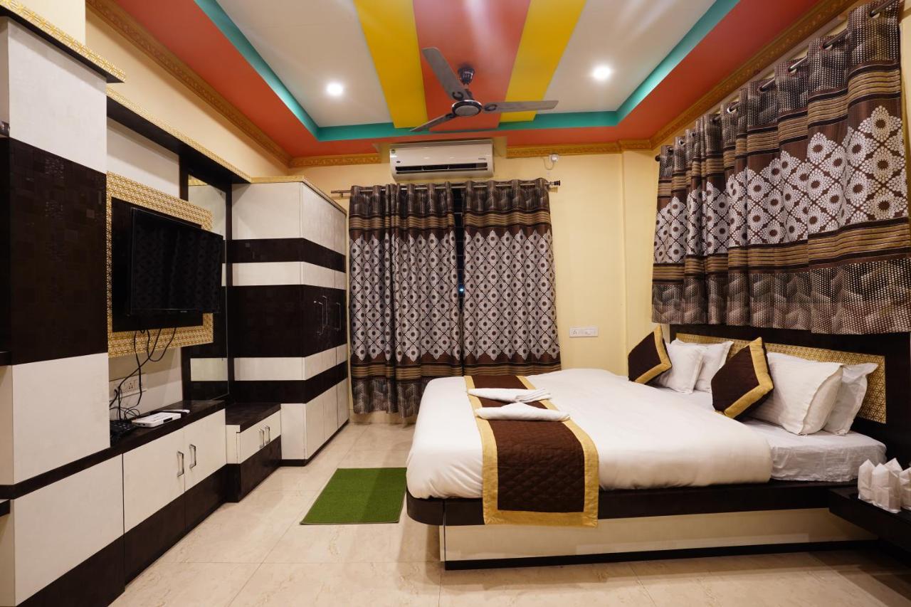Tirupati Lodge Njp Siliguri Dış mekan fotoğraf