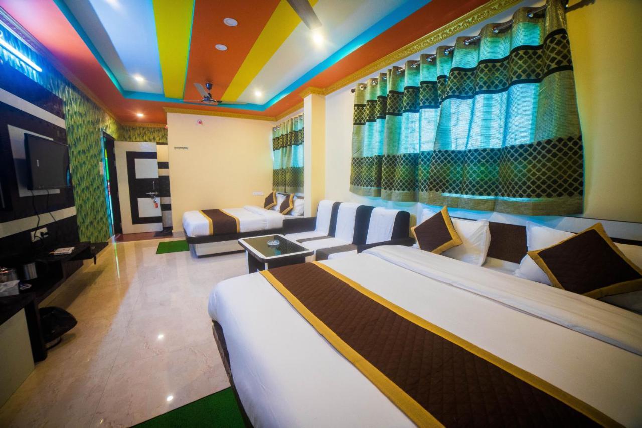 Tirupati Lodge Njp Siliguri Dış mekan fotoğraf